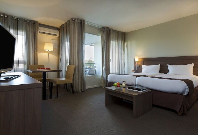 Residence La Reserve Geneve Ferney Voltaire