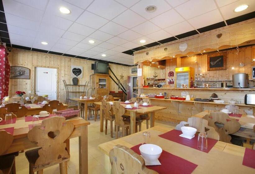 레지던스 La Pradella