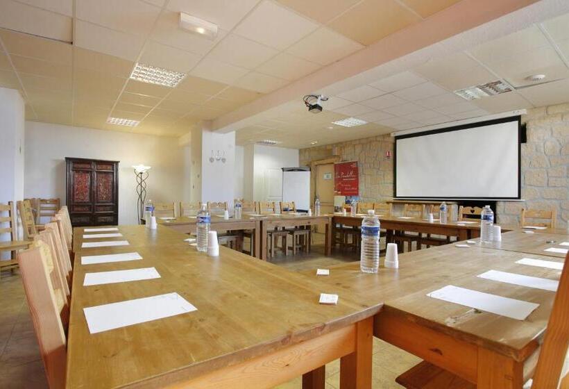 레지던스 La Pradella