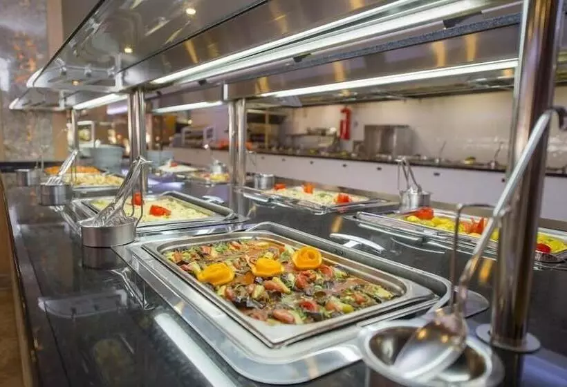 Sandy Beach Hotel   All Inclusive