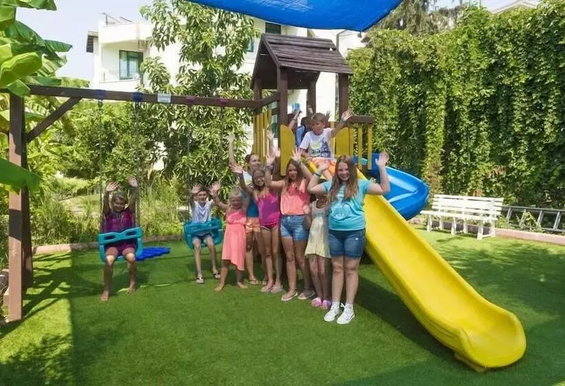 Sandy Beach Hotel   All Inclusive