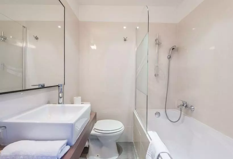 בית מלון כפרי Amiraute