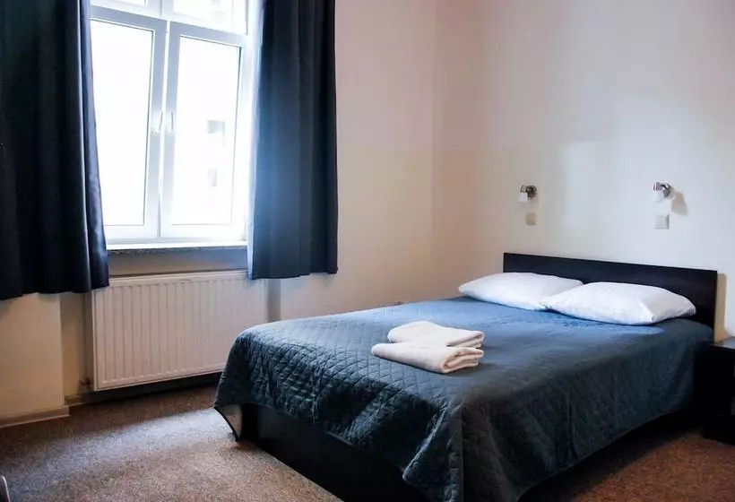 Hotel Kadetus Hostel