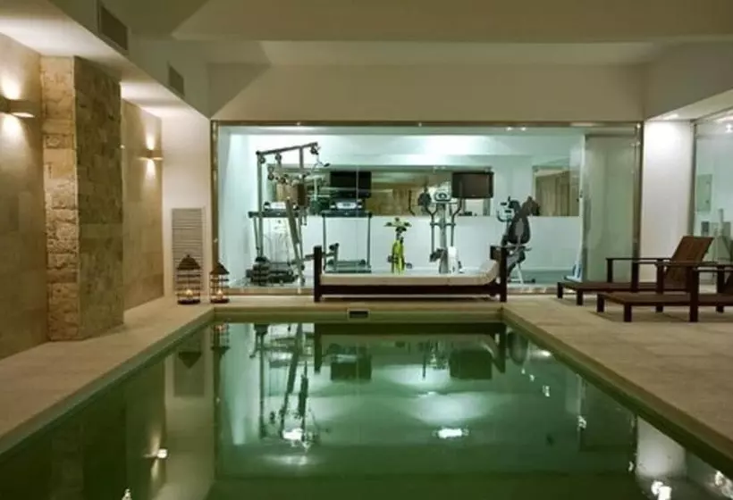 فندق Awwa Suites & Spa