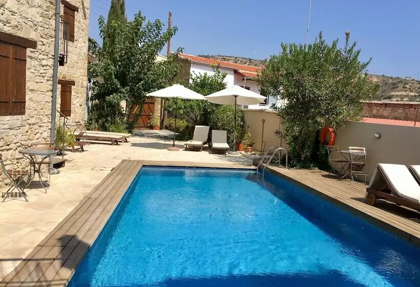 Hotel Evkarpos Country House