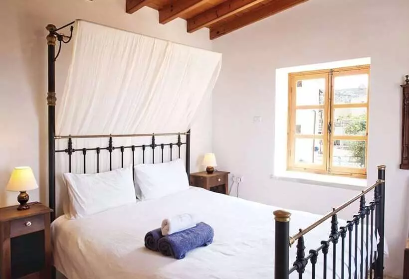 Hotel Evkarpos Country House