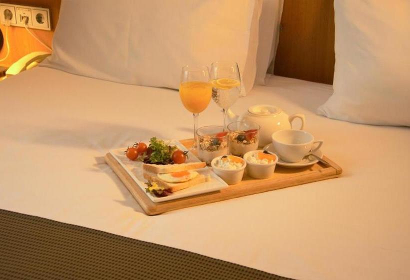 בית מלון כפרי Holiday Inn Moscow  Tagansky , An Ihg