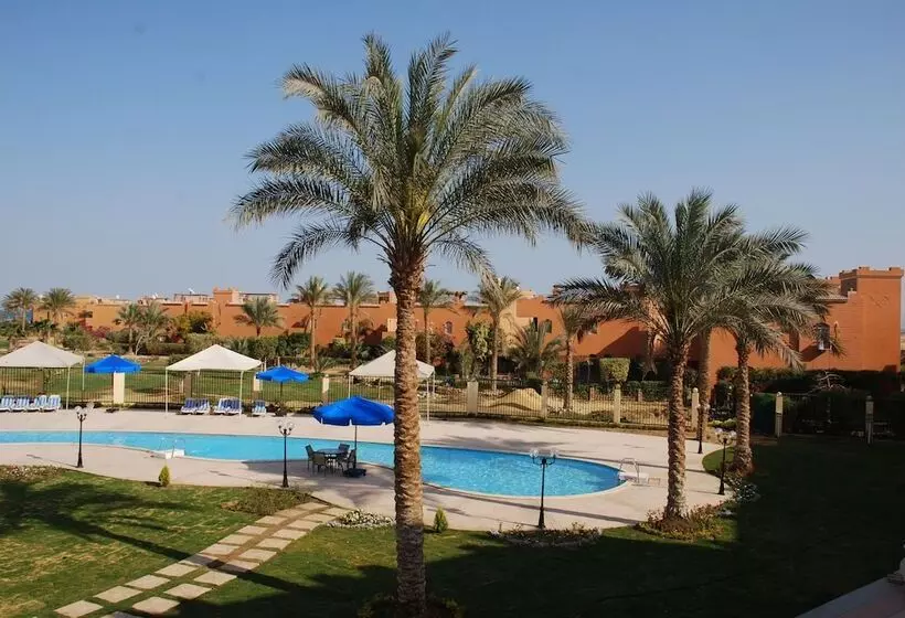 هتل Horizon El Wadi