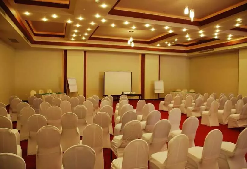 هتل Horizon El Wadi