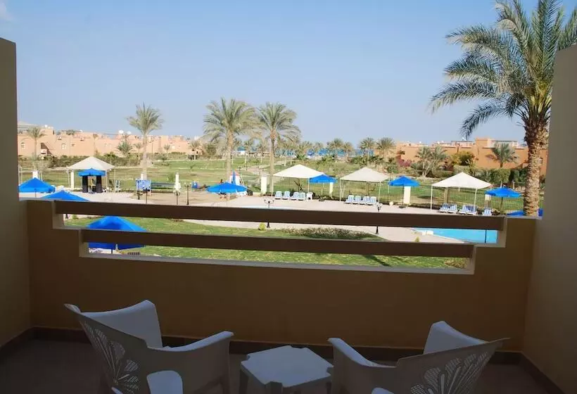 هتل Horizon El Wadi