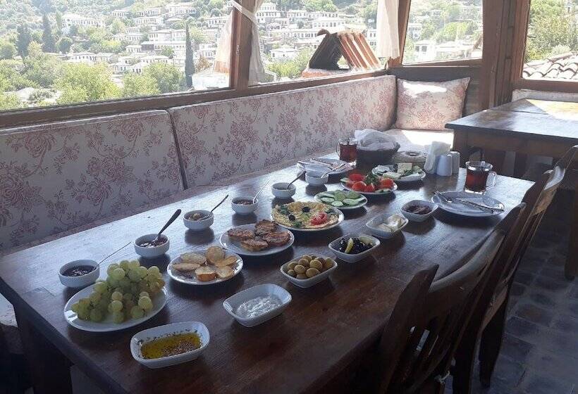 هتل Kirkinca Houses & Boutique