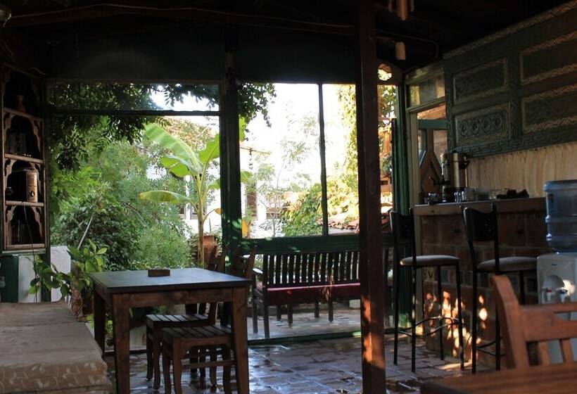 هتل Kirkinca Houses & Boutique