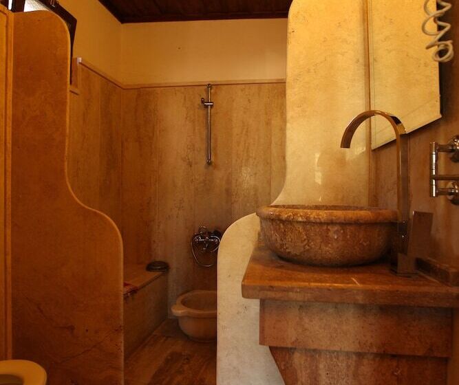 هتل Kirkinca Houses & Boutique