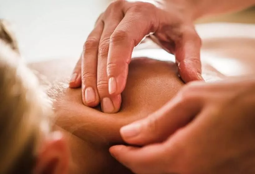 호텔 Le Churchill Hôtel & Spa