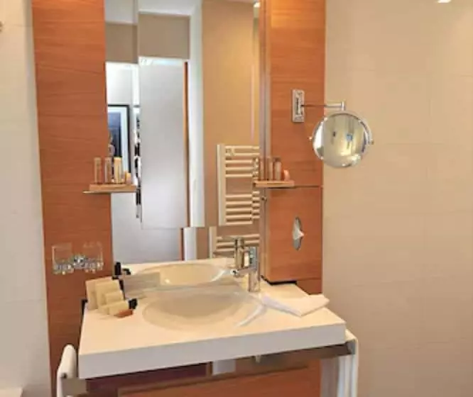 호텔 Le Churchill Hôtel & Spa