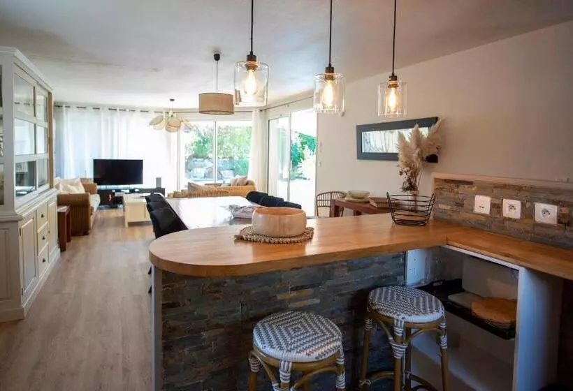 Отель Oasis Les Jardins Des Sables D'olonne