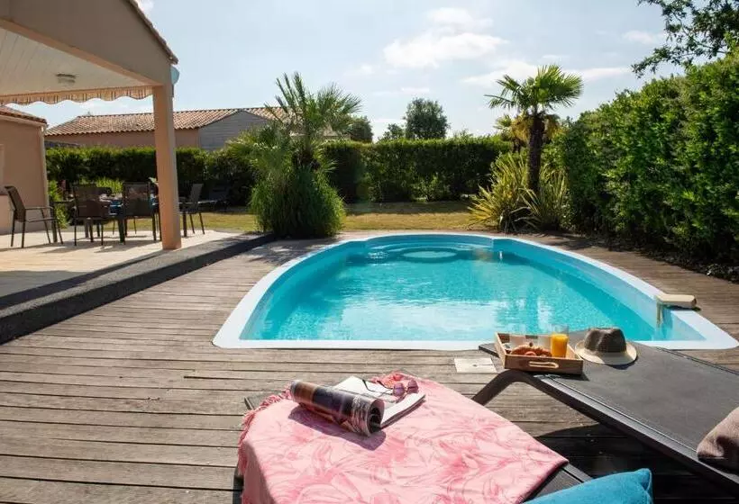 Отель Oasis Les Jardins Des Sables D'olonne