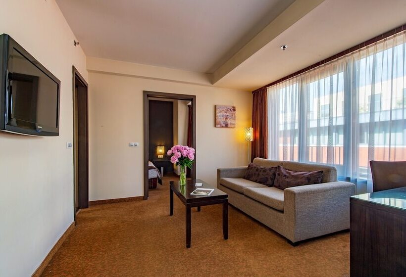 Hotel Regnum Residence