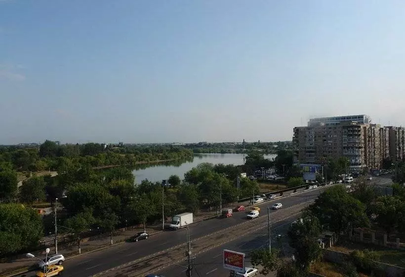 هتل Sir Colentina