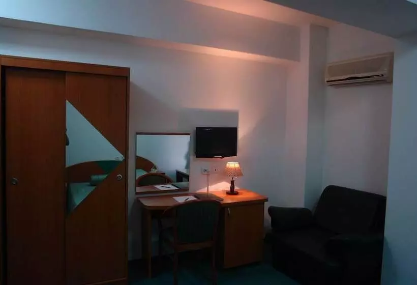 هتل Sir Colentina