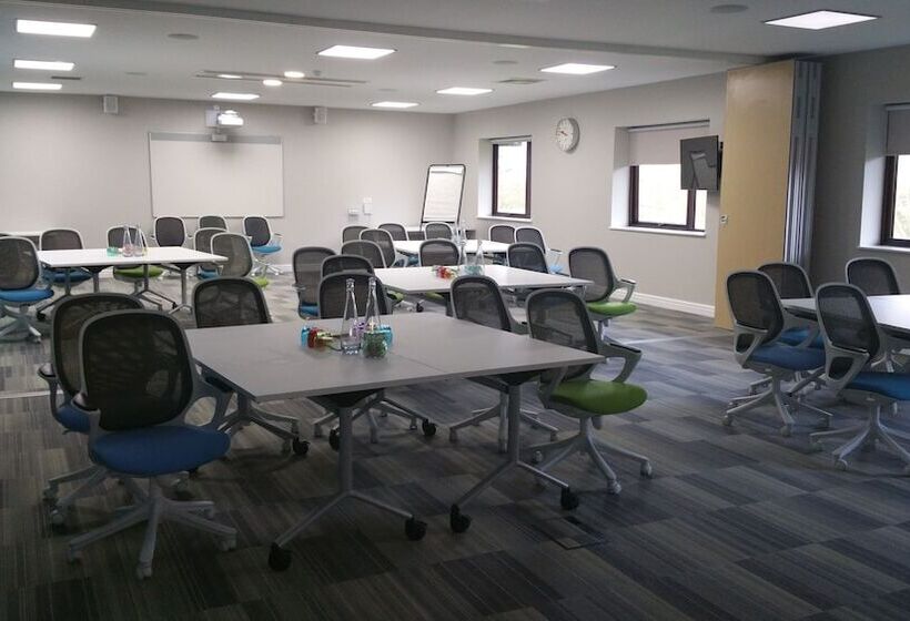 Staverton Park Hotel & Golf Club