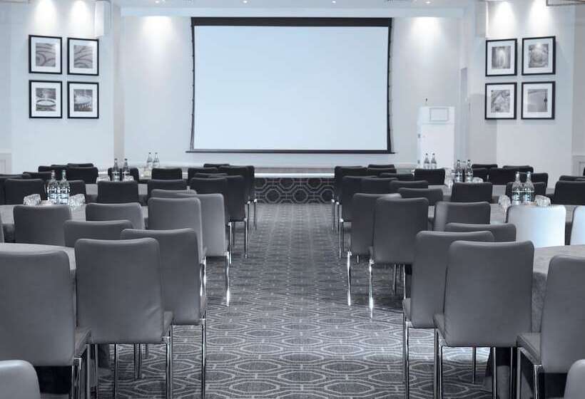 Staverton Park Hotel & Golf Club