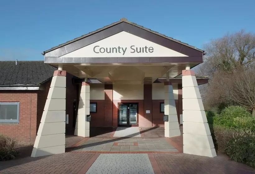 Staverton Park Hotel & Golf Club