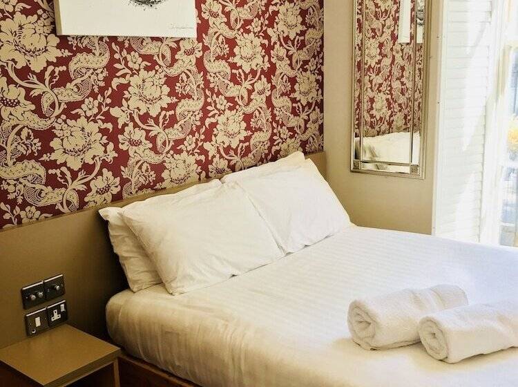 هتل The Excelsior