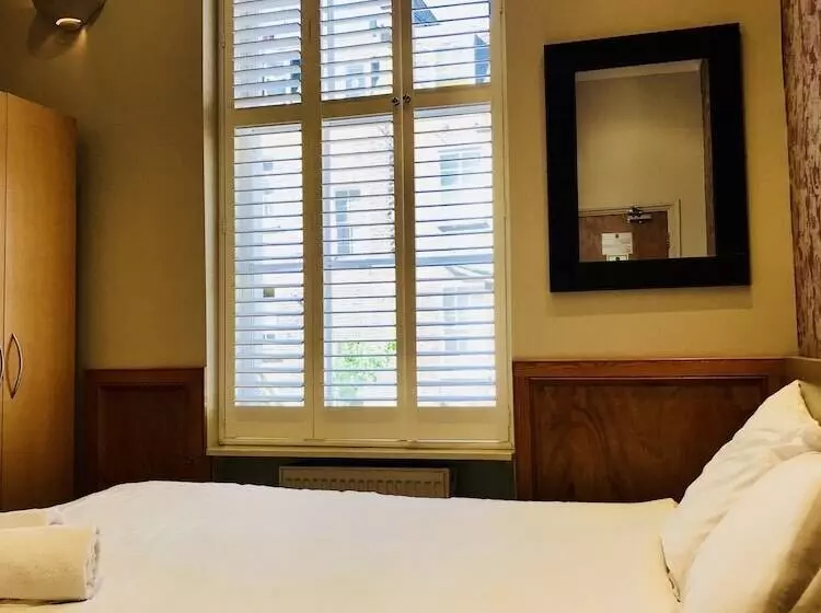 בית מלון כפרי The Excelsior