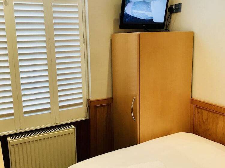 هتل The Excelsior