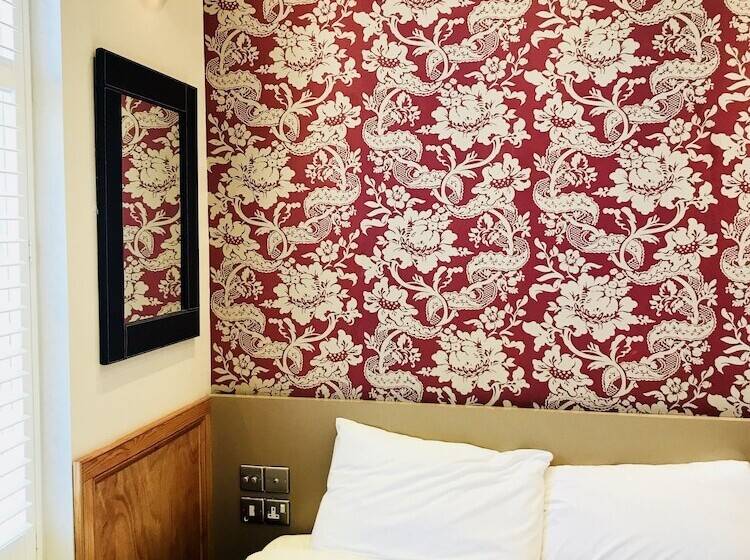 هتل The Excelsior