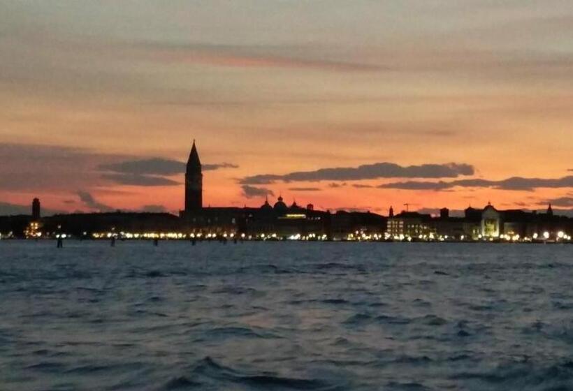 ホテル Villa Delle Palme