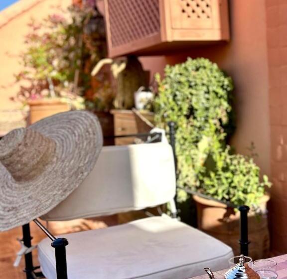 Riad Lauriers Blancs