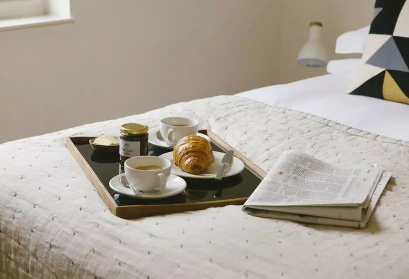 Europa House Apartments