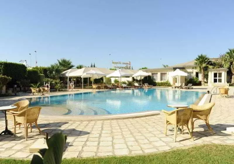 هتل Acropole Tunis