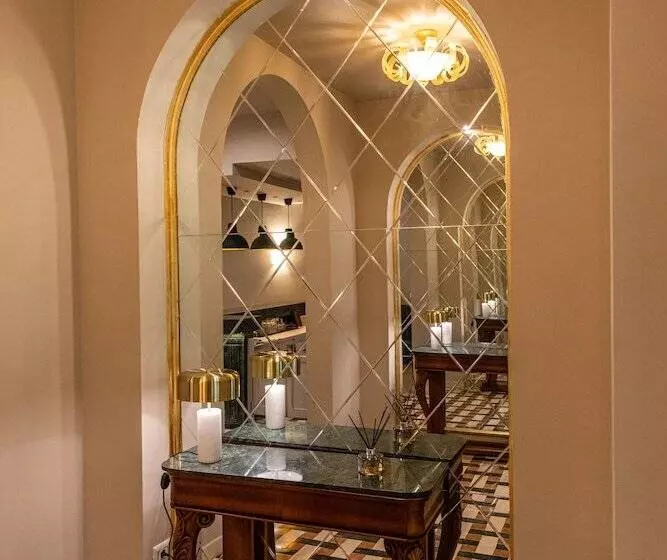 هتل Acropole Tunis