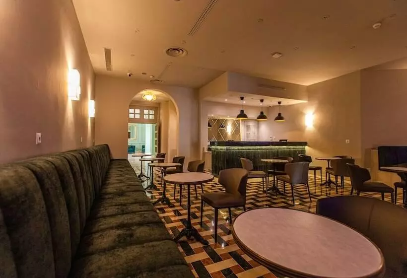 هتل Acropole Tunis