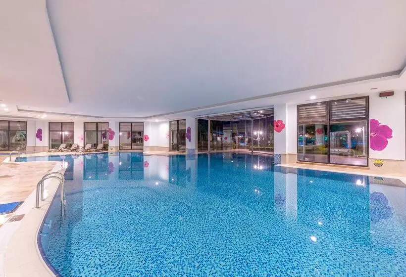 호텔 Fashiontv Luxe Resort