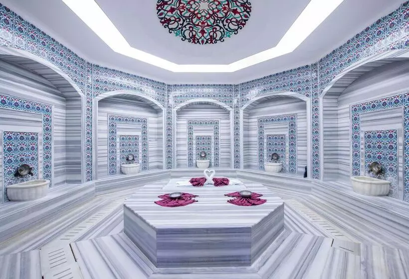 호텔 Fashiontv Luxe Resort