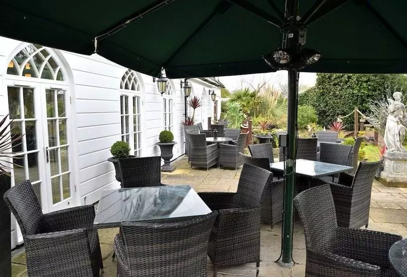 Отель Angmering Manor