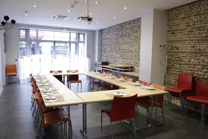 בית מלון כפרי Grand Hôtel D Orléans