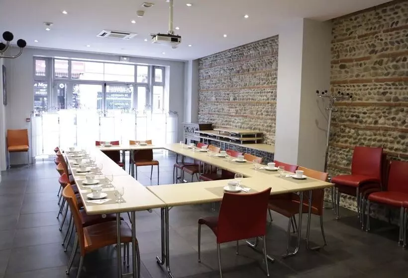 هتل Grand Hôtel D Orléans