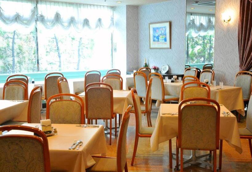 בית מלון כפרי Listel Shinjuku