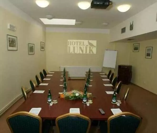 Hotel Lunik