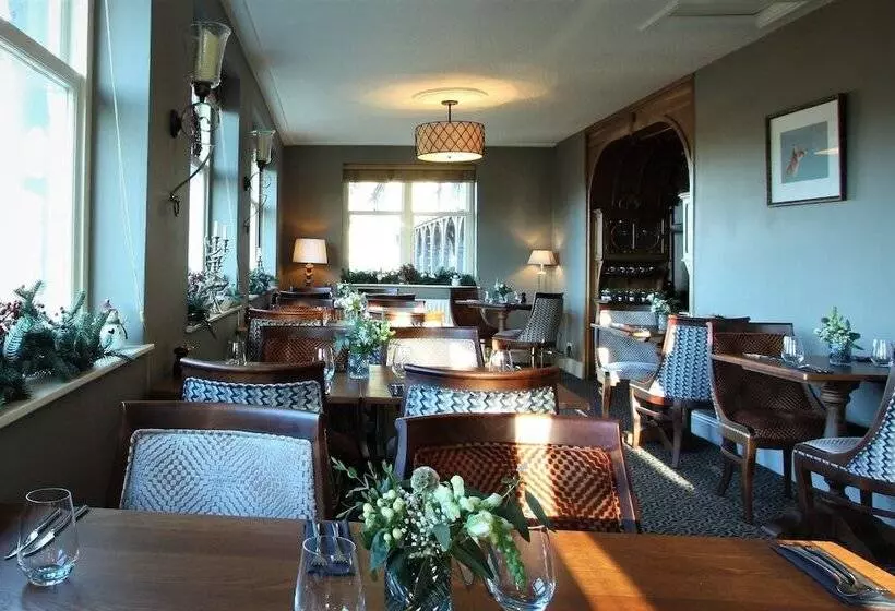 Hotelli Ravenstone Manor