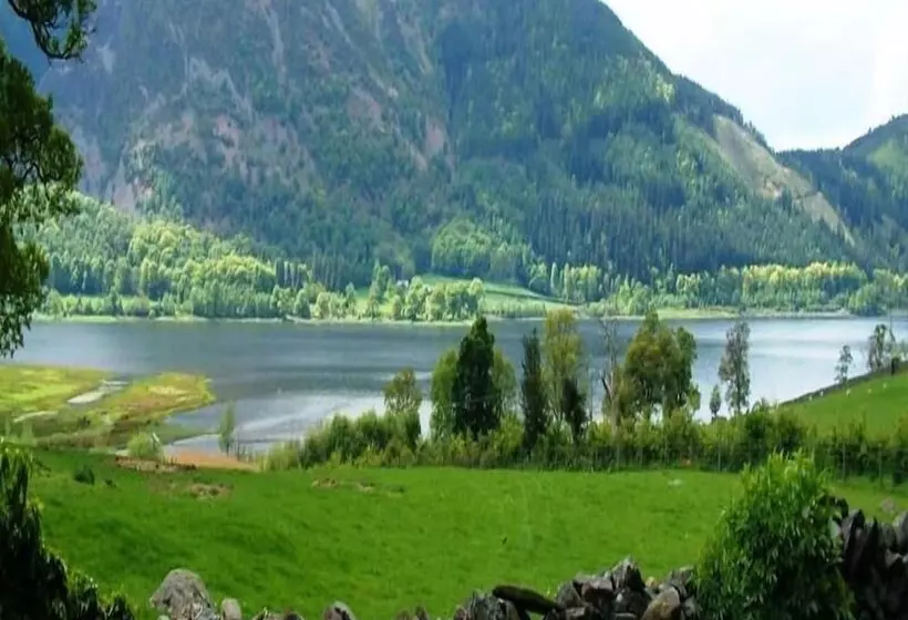 Hotelli Ravenstone Manor