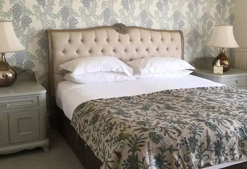 Hotelli Ravenstone Manor