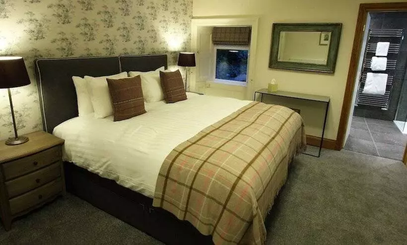 Hotelli Ravenstone Manor