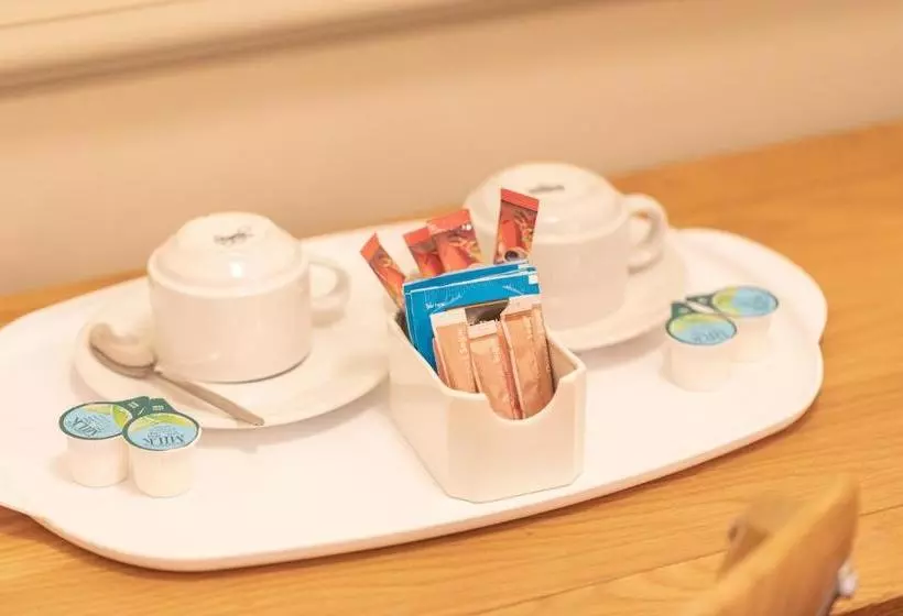 酒店 The Globe And Crown