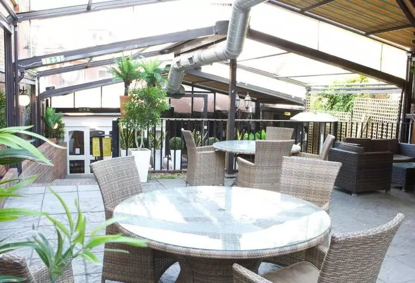 酒店 The Globe And Crown